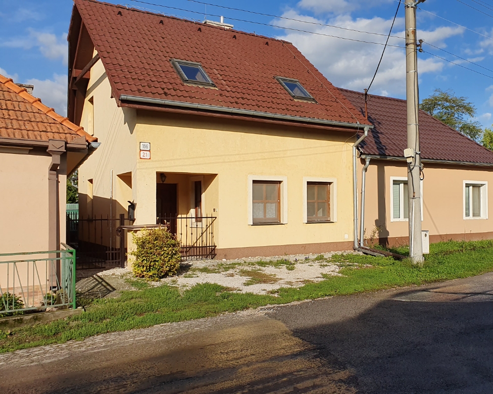 Rodinný dom so záhradou v obci Krakovany
